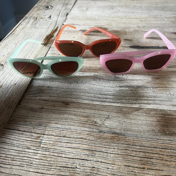 Bondi Modern Muse Cat-Eye Sunglasses, Pastel & Neutral Bundle, NWT main image 11